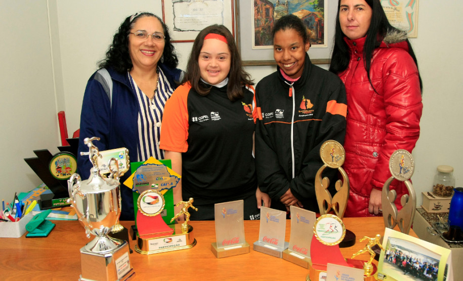 Duas estudantes da rede estadual de ensino terão uma experiência inédita antes de concluir o primeiro semestre do ano letivo