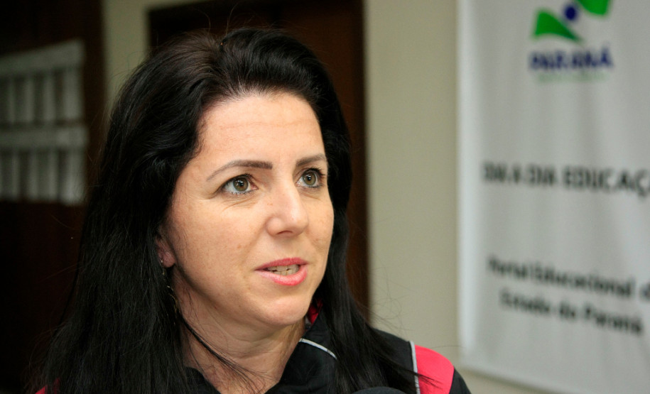 Já a professora de Educação Física do Colégio Estadual Elenir Linke, Roseli Mugnol, destacou a importância da formação para auxiliar o trabalho com as novas atividades. “É uma modalidade nova para nós e precisamos desse subsídio para tornar a educação integral mais agradável para esse público”, disse.