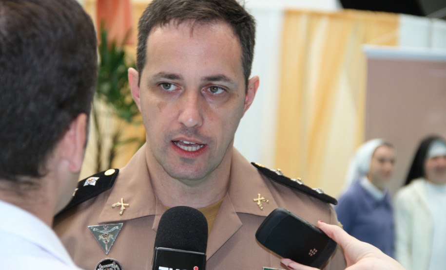 A Secretaria da Educação do Paraná transmite nesta quarta-feira (29), a palestra “Prevenção ao uso de Álcool e de outras Drogas”, gratuitamente, pela internet. O palestrante é o mestre em socioeducação e capitão da Polícia Militar do Paraná Dalton Gean Perovano, que irá tratar do tema quanto a adolescentes.