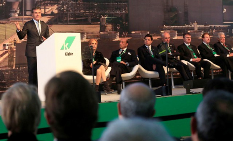 O governador Beto Richa participa da inauguração da Unidade Puma, nova fábrica de celulose da Klabin, em Ortigueira, nos Campos Gerais