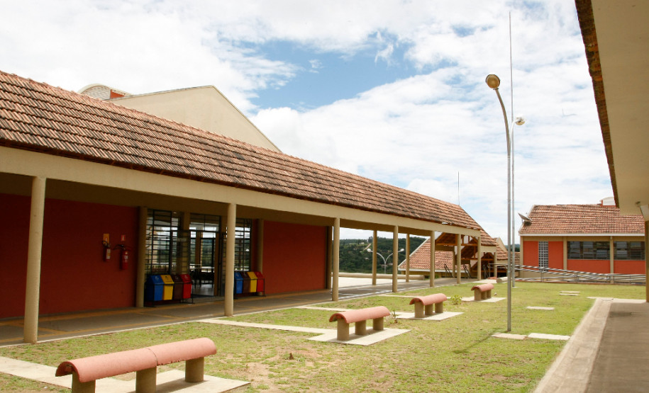 10 mil licenças foram autorizadas para este ano, em três lotes. Para requerer licença o servidor não pode se afastar do exercício da função por cinco anos.