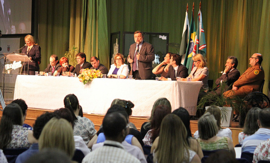 Evento orienta paraimplantação de comitês municipais de saúde mental e de conselhos para combate ao uso de drogas.