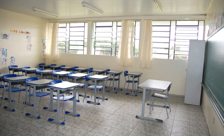 Já no Colégio Estadual Adiles Bordin, em União da Vitória, no Sudoeste, também terceira colocada no prêmio CAF do ano passado, uma vez por semana uma as aulas são destinadas a atividades relacionadas à leitura