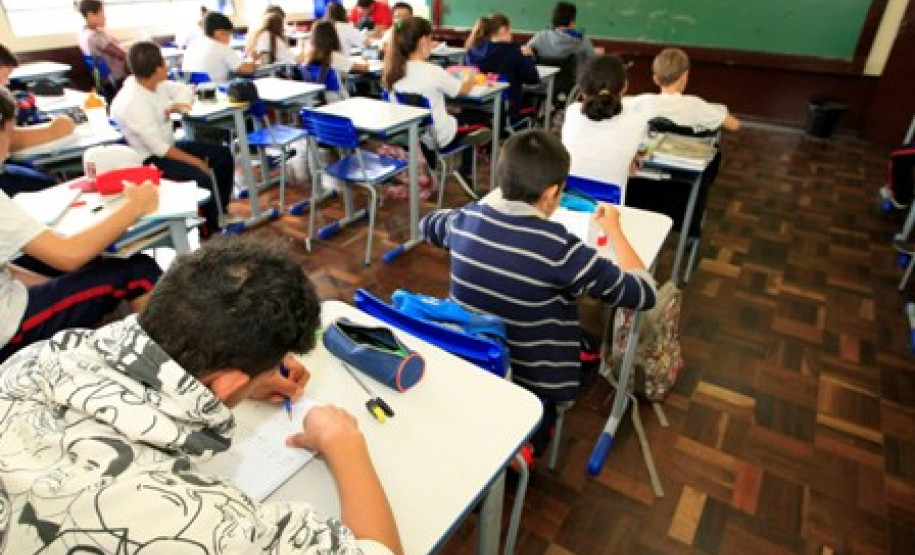 A Secretaria de Estado da Educação e a União dos Dirigentes Municipais de Educação (Undime) do Paraná promovem o Seminário Estadual da Base Nacional Comum Curricular, de 1º a 3 de agosto, em Curitiba, na Faculdade de Educação Superior do Paraná (Fesp).