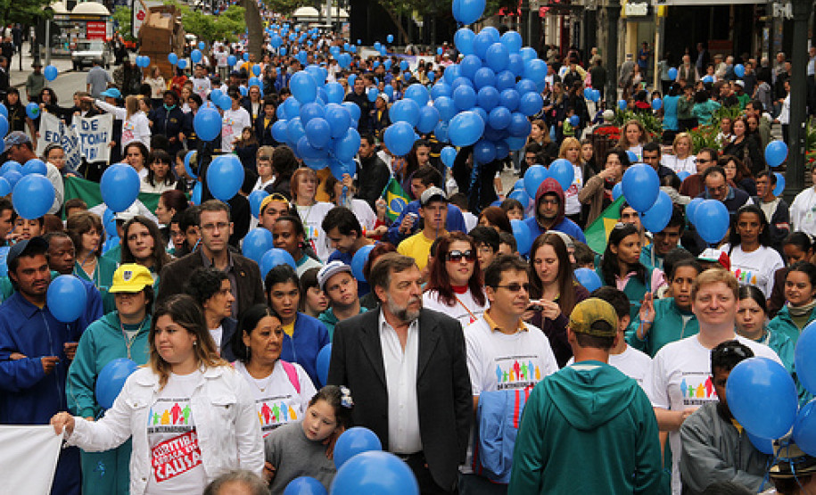 Secretaria da Educação mantém diversas políticas públicas para alunos com necessidades educacionais especiais.