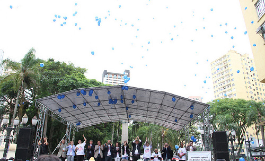 Secretaria da Educação mantém diversas políticas públicas para alunos com necessidades educacionais especiais.