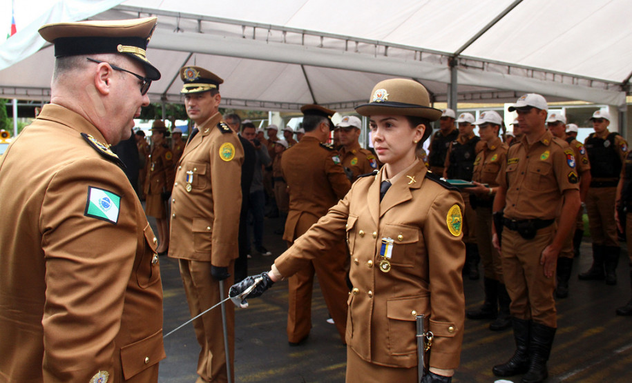 A Polícia Militar do Paraná, a Casa Civil do Governo, e a Secretaria de Estado da Educação começam nesta sexta-feira (05) o projeto “Polícia Militar na Escola”, com objetivo de fazer um trabalho sociocultural nas instituições de ensino do estado localizadas em Curitiba e Região Metropolitana.