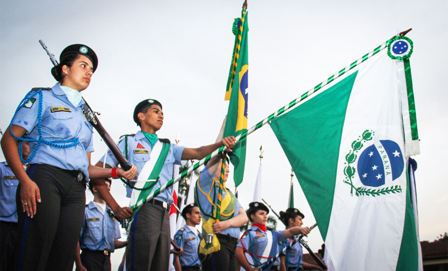 A solenidade será nesta sexta-feira (05), às 19h30, na sede do colégio, no bairro Portão, em Curitiba. Haverá homenagens e condecorações.