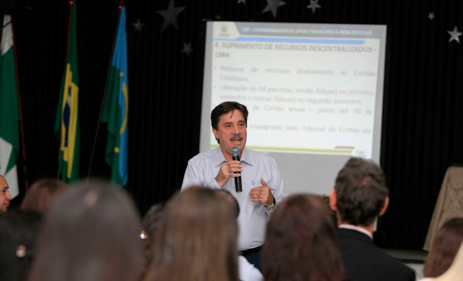 O prêmio é uma iniciativa inédita do Estado do Paraná, desenvolvido pela Coordenadoria de Apoio Financeiro à Rede Escolar (CAF) da Secretaria de Estado da Educação. “O objetivo é reconhecer e divulgar as melhores gestões que contam com a participação efetiva da comunidade escolar na aplicação dos recursos públicos e no desenvolvimento de projetos pedagógicos inéditos”, explicou o chefe da CAF, Manoel José Vicente.