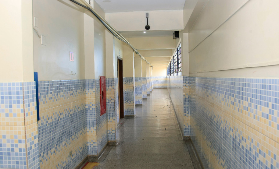 As obras que serão viabilizadas nas escolas pelo programa Escola 1000 vão muito além das questões estéticas e educacionais - trarão também mais segurança aos frequentadores dos colégios
