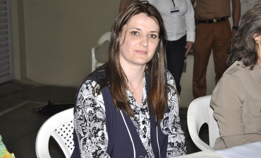 De acordo com a diretora do colégio, Cristiane Bonato de Conto, os alunos já estavam curiosos sobre as ações da Polícia Militar e a apresentação, além do atrativo cultural, também auxilia no resgate de valores. “A comunidade tem a chance de conhecer os serviços oferecidos pela Polícia Militar. Os alunos sabem que podem contar com esses serviços e levam essas informações para fora da escola, no exercício da sua cidadania”, comentou a diretora.