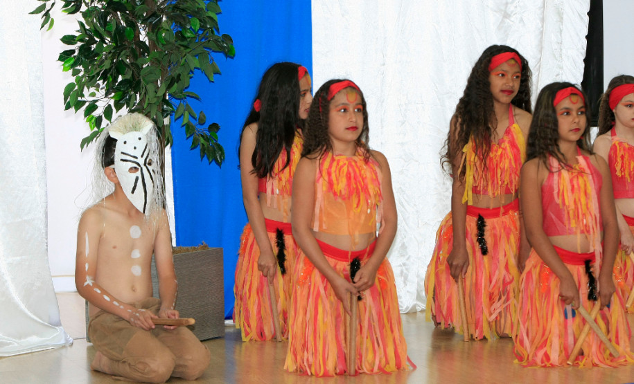 Ações pedagógicas rendem Prêmio de Gestão em Pitanga As escolas da rede estadual pertencentes ao Núcleo Regional de Educação de Pitanga, na região central do Paraná, que apresentaram os melhores resultados na execução de projetos pedagógicos e aplicação eficiente dos recursos públicos foram contempladas nesta quinta-feira (15) com o Prêmio de Gestão da Secretaria de Estado da Educação. Na quarta-feira foram premiadas as escolas do Núcleo Regional de Guarapuava.