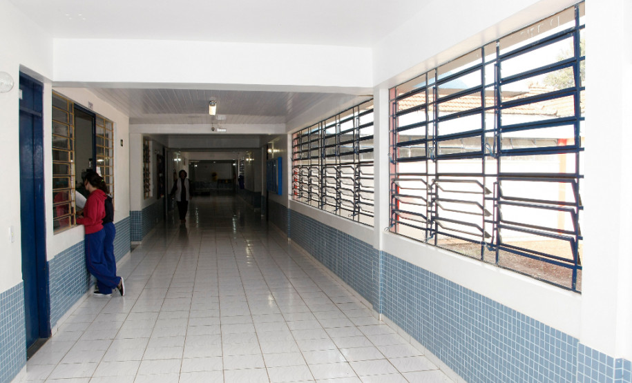 A Secretaria de Estado da Educação definiu o cronograma de orientações para as matrículas e rematrículas da rede estadual de ensino para o ano letivo de 2017. Entre os dias 9 e 25 de novembro, os alunos maiores de 18 anos, pais, mães ou responsáveis devem comparecer à instituição de ensino onde estão matriculados a fim de confirmar a rematrícula para o próximo ano.