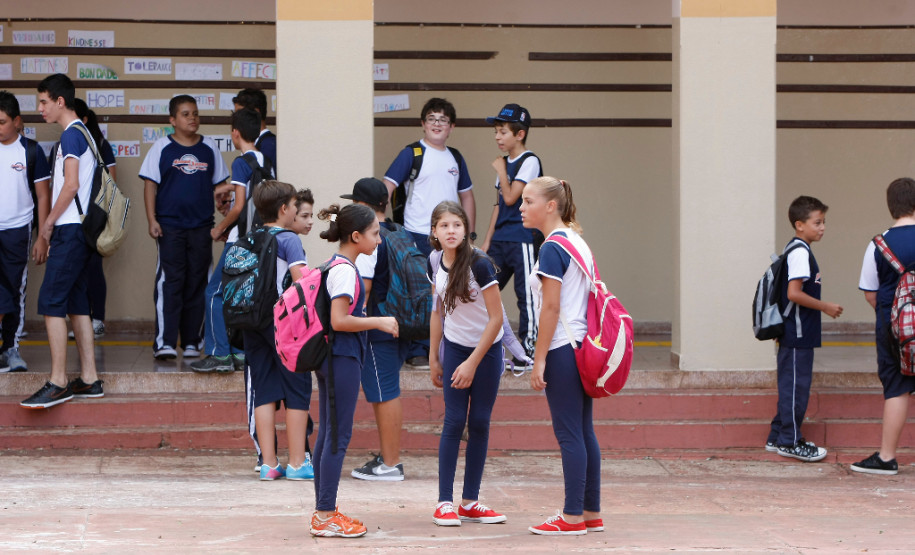 A Secretaria de Estado da Educação definiu o cronograma de orientações para as matrículas e rematrículas da rede estadual de ensino para o ano letivo de 2017. Entre os dias 9 e 25 de novembro, os alunos maiores de 18 anos, pais, mães ou responsáveis devem comparecer à instituição de ensino onde estão matriculados a fim de confirmar a rematrícula para o próximo ano.