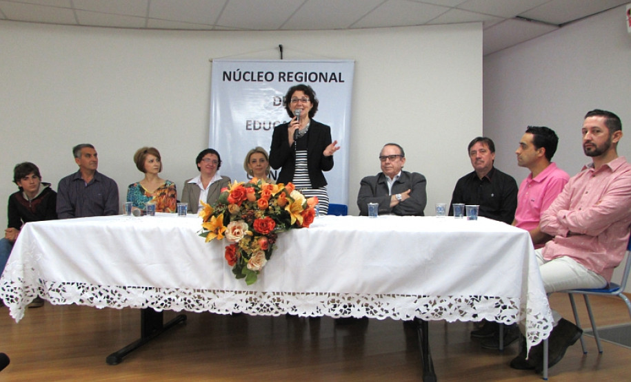 As escolas da rede estadual pertencentes ao Núcleo Regional de Educação de Cianorte receberam nesta quinta-feira (22) o Prêmio Gestão CAF. As unidades foram contempladas porque apresentaram os melhores resultados na execução de projetos pedagógicos e na aplicação eficiente dos recursos públicos.