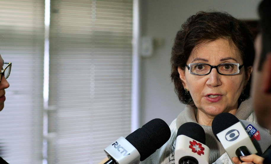 A Secretaria de Estado da Educação fará seminários em todo o Paraná para debater as mudanças propostas pelo governo federal para o ensino médio. No dia 13 de outubro, serão realizadas discussões simultâneas nas 32 regionais da Educação no Paraná, com a participação de toda a comunidade - pais, estudantes, grêmios estudantis, professores, diretores, pedagogos e técnicos da Secretaria da Educação.