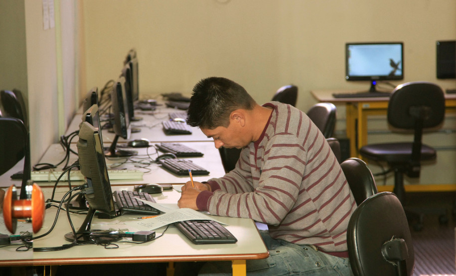 As inscrições para os Exames da Educação de Jovens e Adultos (EJA) Online para o Ensino Médio terminam nesta quinta-feira (06)
