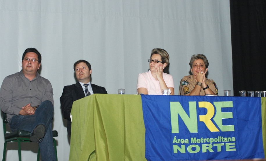 NRE encerra ciclo de palestras sobre violência escolar