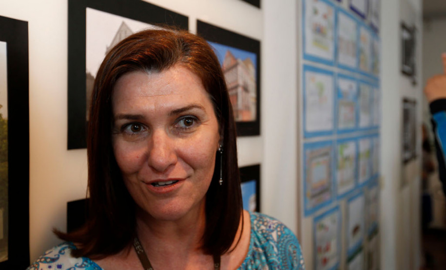 “Foi o melhor curso que fiz nos últimos anos porque ajudou muito a formação didática, troca de conhecimentos e metodologias que permitem aliar a história patrimonial local aos conteúdos da história geral”, disse a professora de História Josiane Machniewicz, do colégio Padre Kandora.