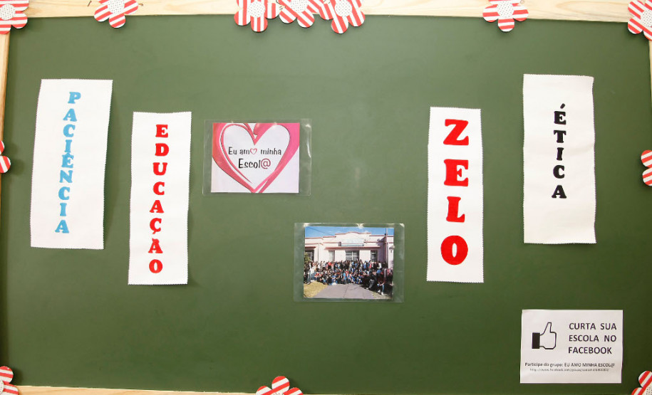 O Governo do Estado depositou nesta quinta-feira (08) nas contas das escolas estaduais a última parcela de 2016, referente à cota consumo do programa Fundo Rotativo. Este último depósito, o décimo do ano, foi no valor de R$ 3,8 milhões. O dinheiro já está disponível.