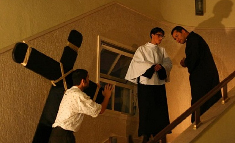 Alunos de teatro se apresentam em Curitiba esta semana