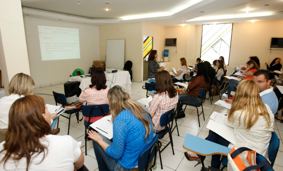 O Governo do Estado deposita nesta terça-feira (20) a segunda parcela do décimo terceiro salário aos servidores públicos estaduais ativos, aposentados e aos pensionistas