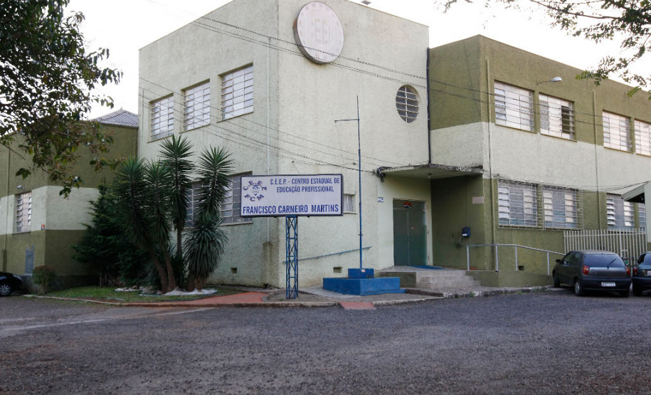 O Governo do Estado repassou, ao longo de 2016, R$ 169,1 milhões às 2,1 mil escolas da rede pública estadual