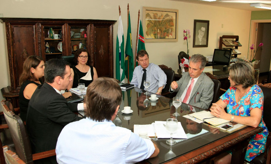 A secretária de Estado da Educação, professora Ana Seres, avalia que 2017 será um ano letivo mais tranquilo na rede pública estadual. O calendário escolar inicia normalmente em fevereiro e haverá a implantação de promoções e progressões aos servidores, a partir do início do ano. Além disso, está previsto o edital de concurso para contratação de funcionários de escolas.