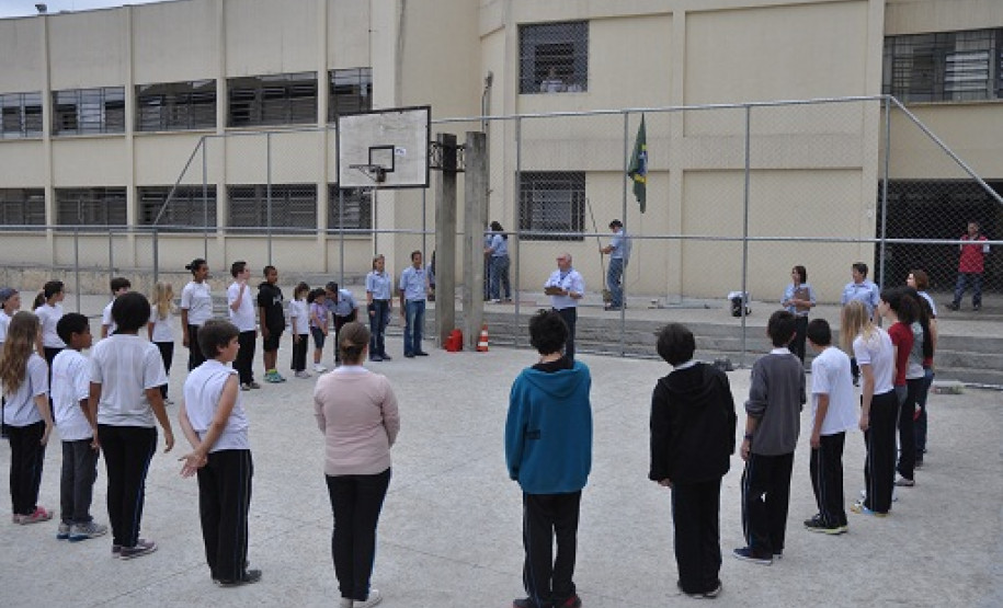 Novos escoteiros vão atuar na fundação de grupo de escotismo