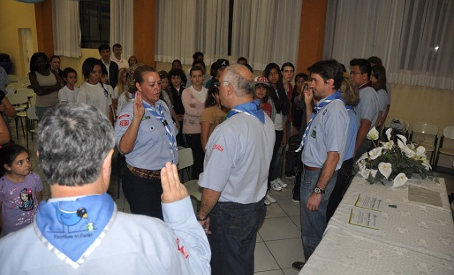 Novos escoteiros vão atuar na fundação de grupo de escotismo