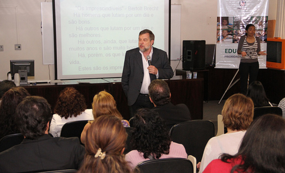 Trabalho realizado na secretaria visa minimizar barreiras e tornar a Secretaria num espaço de referência em acessibilidade e inclusão social.