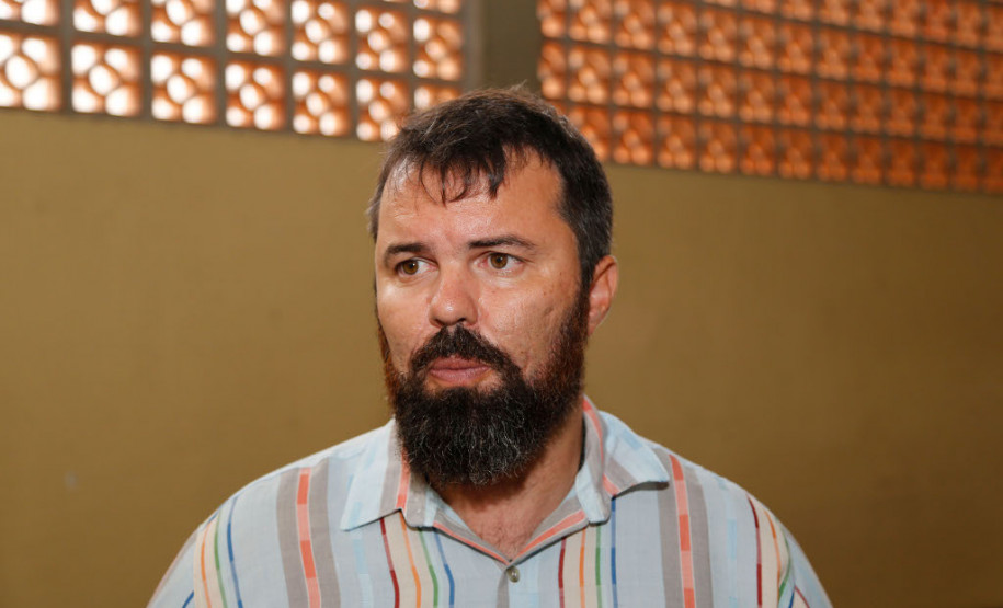 O diretor auxiliar Marcello Monteiro, do Colégio Estadual Leôncio Correia, em Curitiba, lembrou os avanços de qualidade da merenda escolar servida na rede estadual nos últimos anos