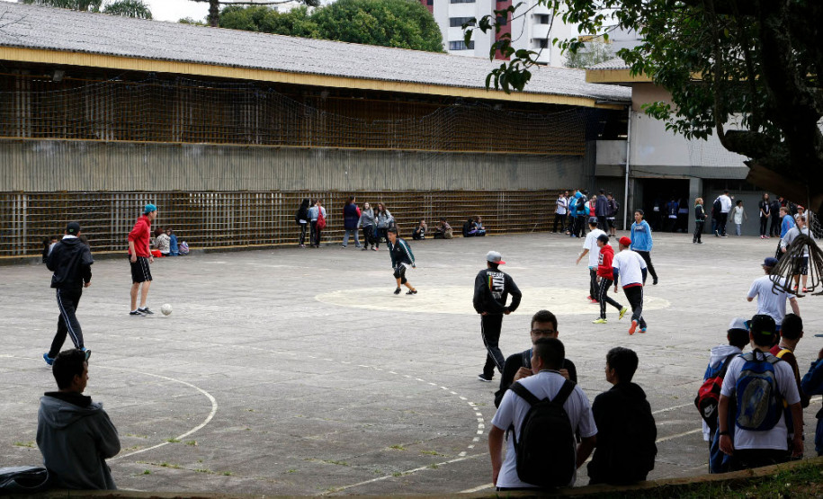 Este ano temos um motivo a mais de alegria ao abrir o período letivo: a Secretaria de Estado da Educação completa 70 anos de existência