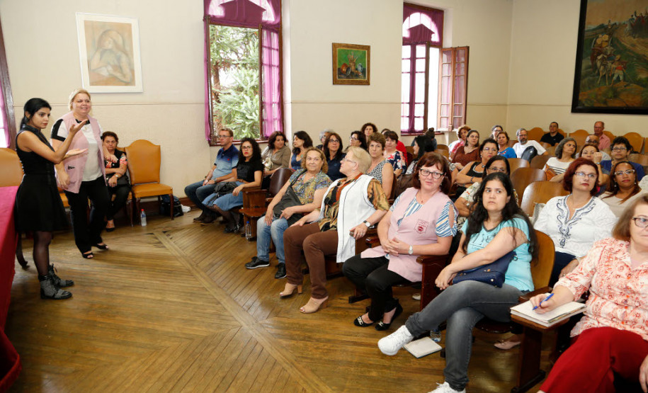 Os profissionais que atuam na rede estadual de ensino iniciaram nesta segunda-feira (13) as atividades da Semana Pedagógica de 2017