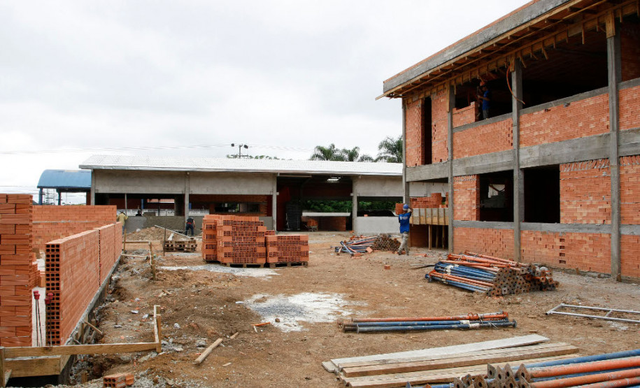 O Paraná investiu R$ 9,86 bilhões em educação em 2016, 15,3% mais do que os R$ 8,55 bilhões aplicados em 2015