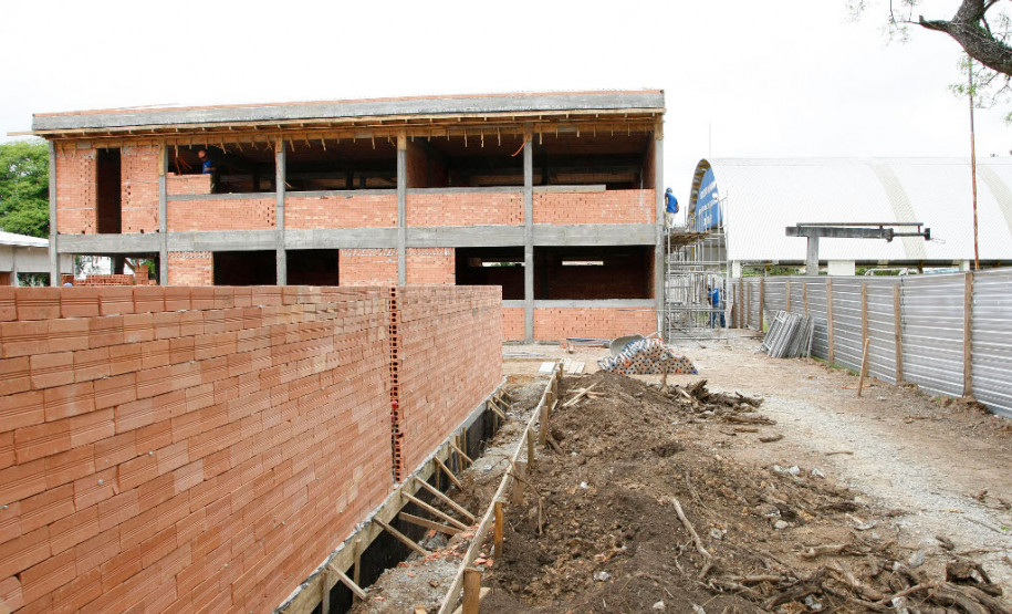 O Paraná investiu R$ 9,86 bilhões em educação em 2016, 15,3% mais do que os R$ 8,55 bilhões aplicados em 2015