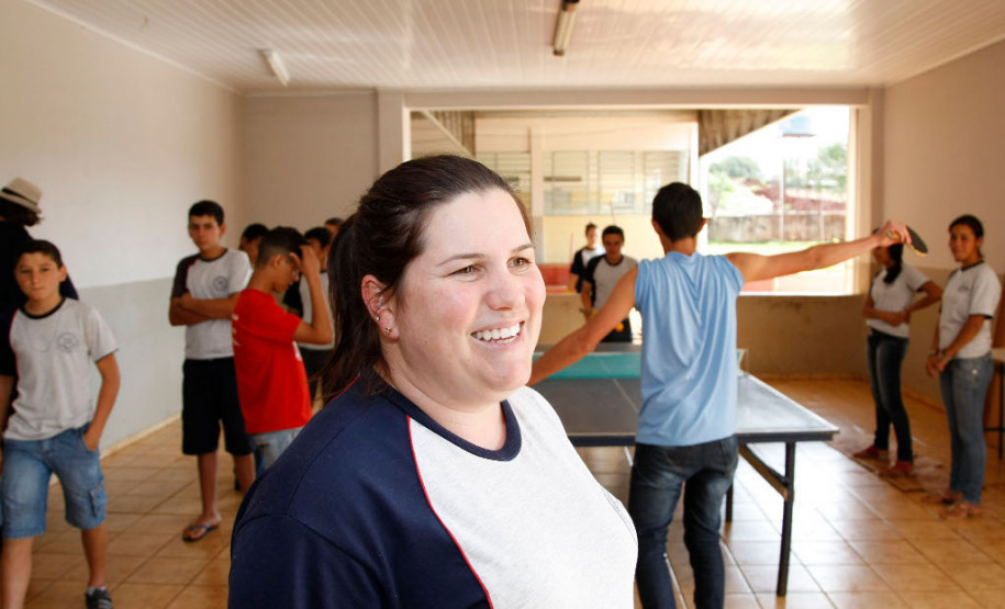 As mulheres geram, cuidam e ensinam. E a educação é isso, afinal de contas: gerar um mundo melhor. Ensinar para um mundo melhor.