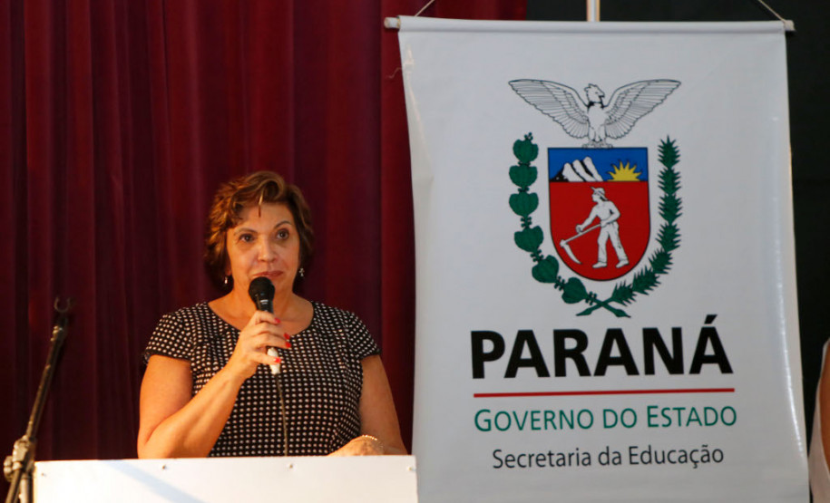 Treinamento para organizações da sociedade civil No início deste ano, o Governo Estadual autorizou o repasse de R$ 250 milhões às instituições que ofertam o atendimento especializado a 40 mil estudantes com deficiências, múltiplas deficiências e transtornos globais do desenvolvimento