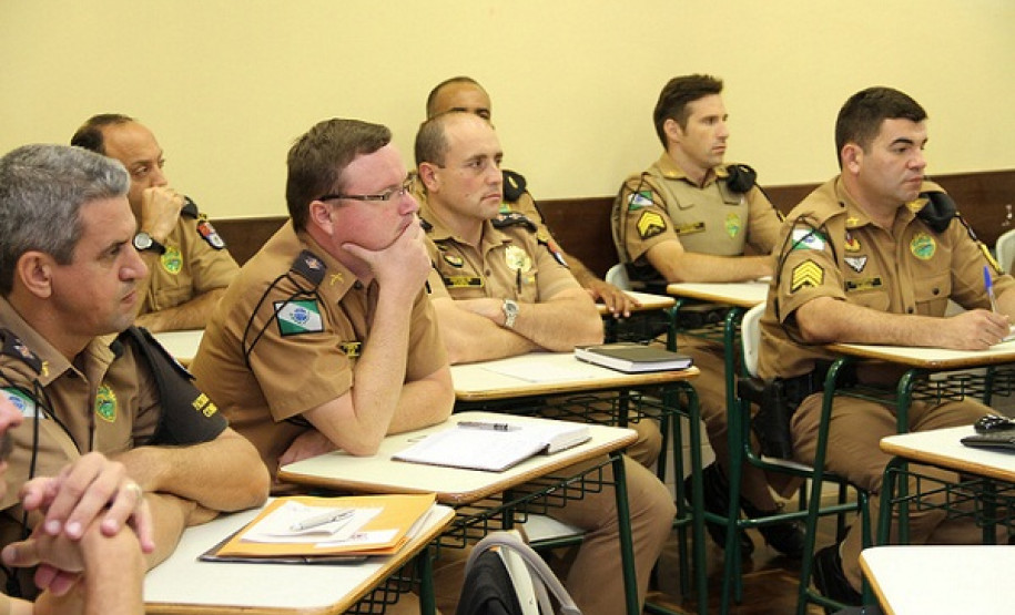 Patrulha Escolar realiza reunião técnica em Pinhais