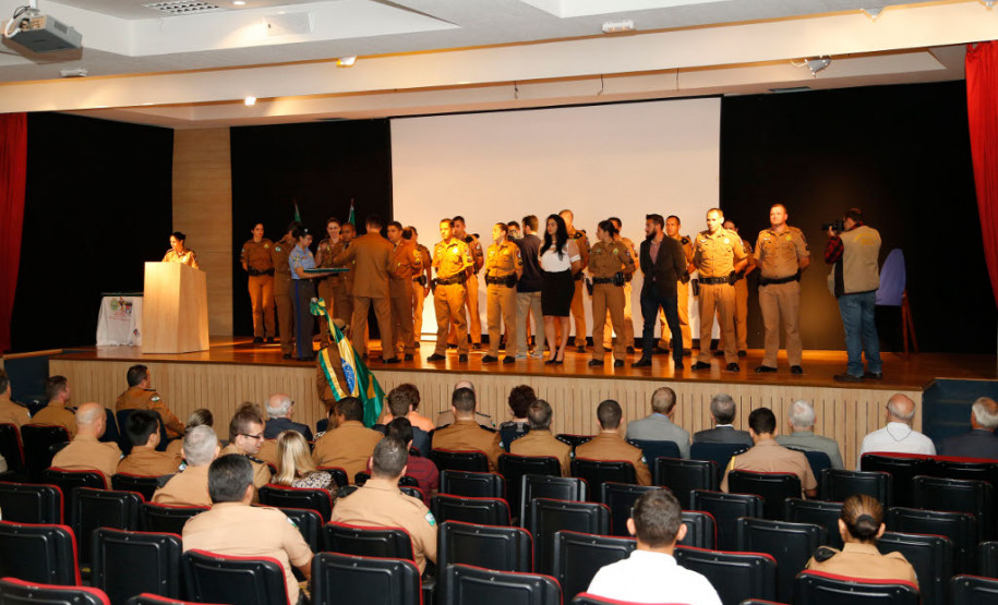 A Polícia Militar e a comunidade escolar comemoram nesta sexta-feira (17) o 9º aniversário do Batalhão de Patrulha Escolar Comunitária (BPEC), unidade especializada na prevenção da violência no âmbito estudantil com crianças e adolescentes através de ações ostensivas e educacionais em todo o estado.