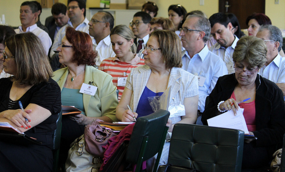 SEED reúne núcleos para discutir avanços e desafios