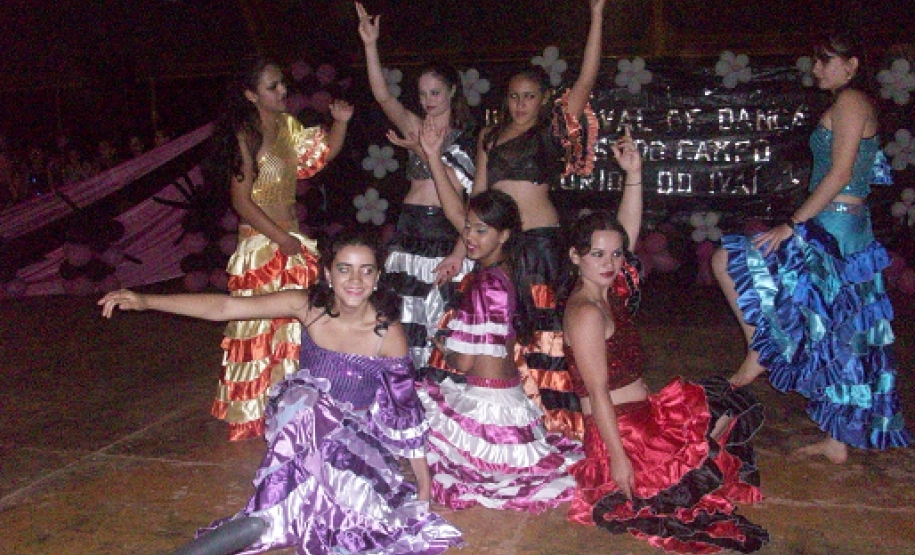 Colégio realiza o 4º Festival de Dança
