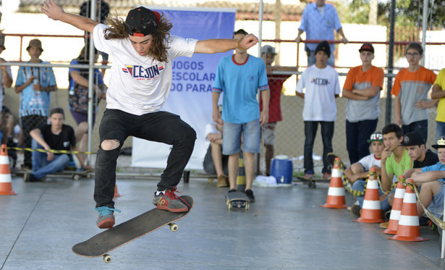 A fase regional dos Jogos Escolares do Paraná (JEPs) 2017 começa no dia 19 de maio, com a setorização do futsal em Curitiba.