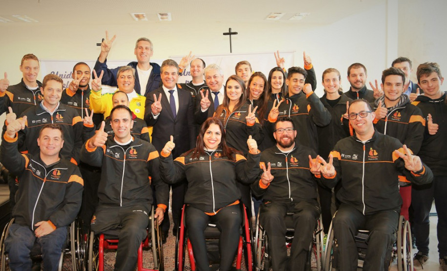 As inscrições para a edição 2017 do Talento Olímpico do Paraná estão abertas a partir desta quarta-feira (03). Os interessados devem se inscrever até as 23h55 de 12 de maio de 2017 no site www.top2020.uel.br. Criado em 2011, o TOP é o maior programa estadual de incentivo ao esporte e apóia com bolsas mensais atletas e técnicos de todos os níveis, da formação à prática de alto rendimento. O foco principal é o crescimento desportivo paranaense, aliado ao desenvolvimento social.