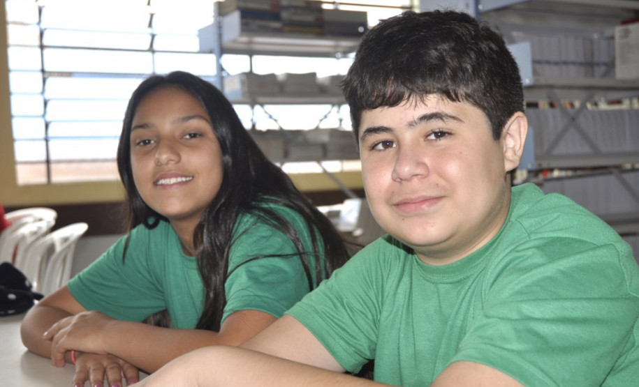 Estudantes paranaenses das redes de ensino estadual, municipal e particular estão entre os finalistas internacionais da competição tecnológica Space Apps Challenge, também conhecido como Hackathon, promovido pela agência espacial dos Estados Unidos, a Nasa. Duas equipes do Paraná concorrem, em diferentes categorias, com competidores de 69 países com projetos de softwares capazes de solucionar problemas propostos pelo órgão.