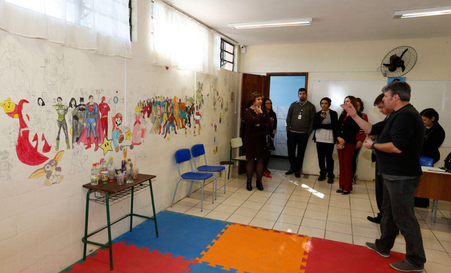 O Colégio Euzébio da Motta, no bairro Boqueirão, em Curitiba, realizou na manhã desta quinta-feira (25), atividades em comemoração aos 70 anos de história da Secretaria de Estado da Educação (SEED).