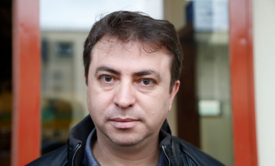 Cerca de 3 mil alunos de 80 escolas vão competir pela regional da Capital. O chefe do Núcleo Regional de Educação de Curitiba, Lourival de Araújo Filho, destacou que a competição vai além da prática esportiva. “Os jogos proporcionam aos alunos experiências que ultrapassam o espírito competitivo, como a convivência e o respeito ao próximo que também está competindo”, disse.