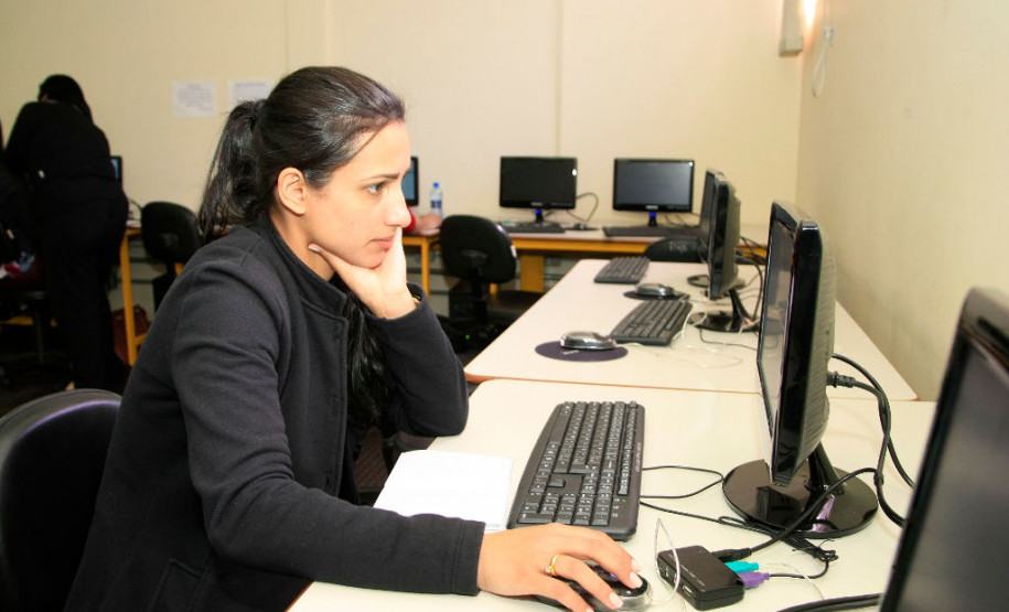 As inscrições para os Exames da Educação de Jovens e Adultos (EJA) Online 2017 começam nesta segunda-feira (10). As provas são uma oportunidade totalmente gratuita para pessoas que não tiveram acesso à educação básica na idade própria e agora desejam concluir o Ensino Fundamental ou o Ensino Médio.