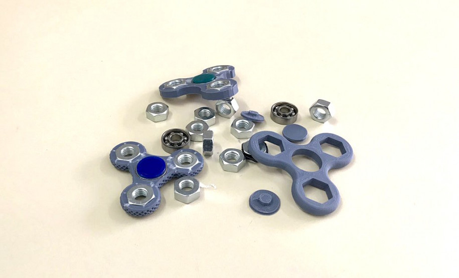 Estão disponíveis as seguintes oficinas: Crie o seu próprio Spinner.