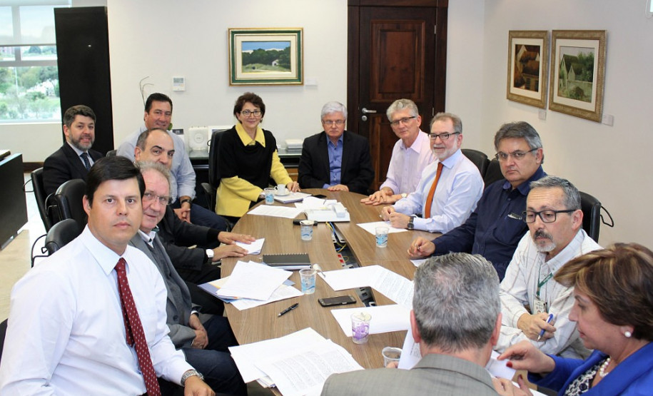 O Governo do Estado quer ampliar a utilização do entorno da represa do Iraí e do Parque da Ciência Newton Freire Maia, antigo Parque de Exposição Presidente Castelo Branco, instalado na Estrada da Graciosa, em Pinhais, Região Metropolitana de Curitiba